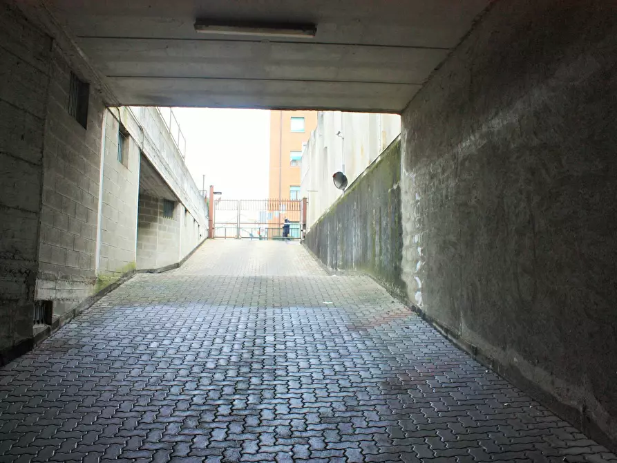 Immagine 5 di Box auto in vendita  in Via Don Giovanni Bosco 55 a Torino