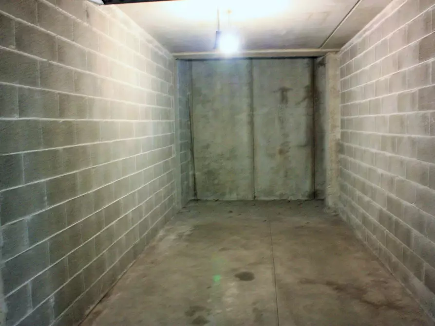 Immagine 9 di Box auto in vendita  in Via Don Giovanni Bosco 55 a Torino