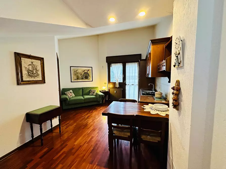 Immagine 8 di Appartamento in vendita  in via Medail 74 a Bardonecchia