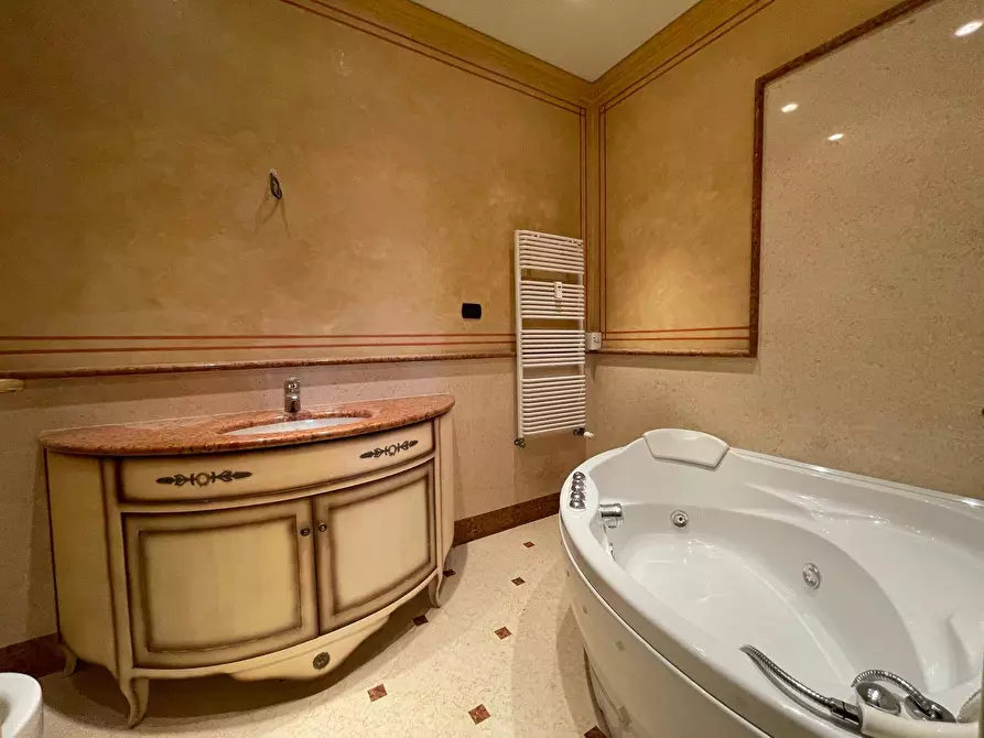 Immagine 15 di Appartamento in vendita  in Strada Milius 3 a Moncalieri