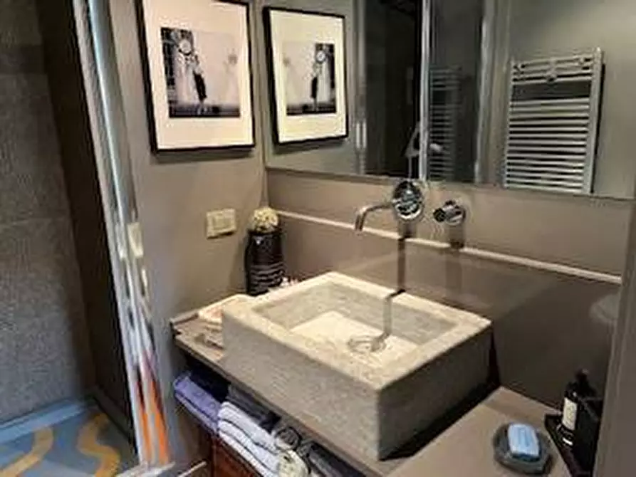 Immagine 13 di Appartamento in affitto  in Via Accademia Albertina 35 a Torino