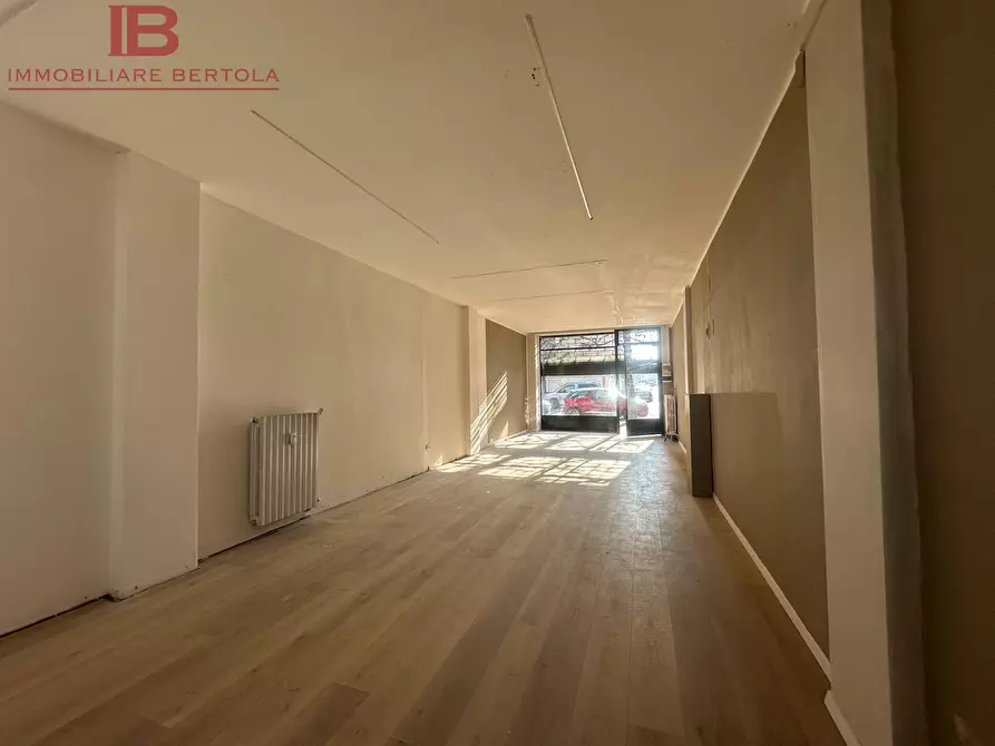 Immagine 4 di Negozio in affitto  in corso vittorio emanuele secondo 23 a Cuneo