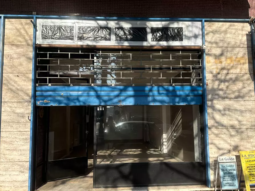 Immagine 12 di Negozio in affitto  in corso vittorio emanuele secondo 23 a Cuneo