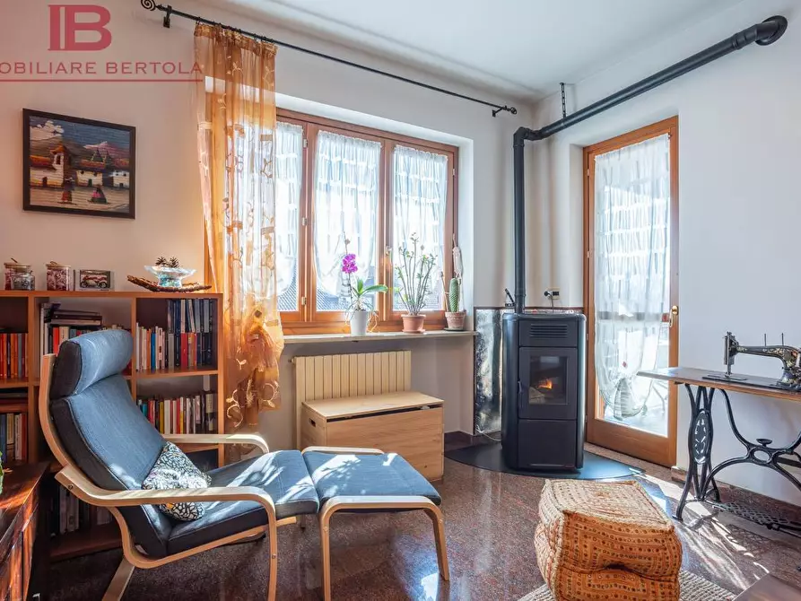 Immagine 9 di Appartamento in vendita  in VIA  COPPINO 3 a Aisone