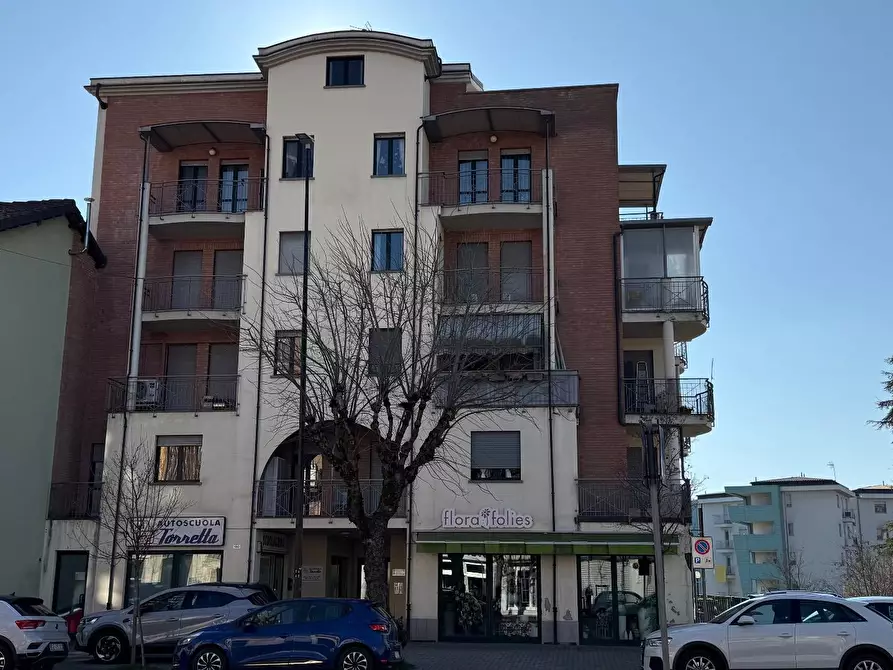 Immagine 4 di Magazzino in vendita  in corso Torino 34 a Asti