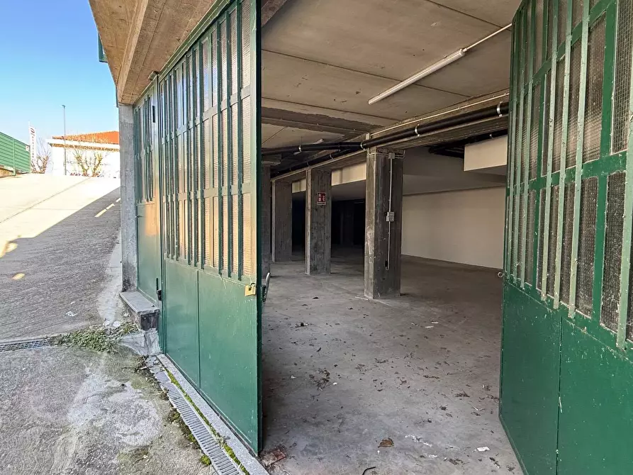Immagine 6 di Magazzino in vendita  in corso Torino 34 a Asti