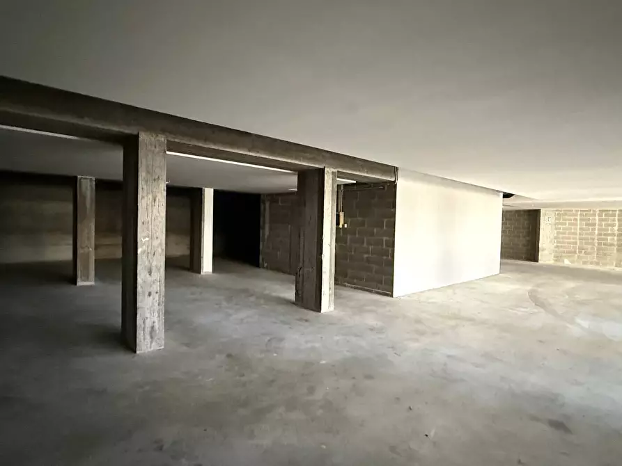 Immagine 13 di Magazzino in vendita  in corso Torino 34 a Asti