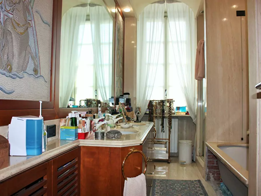 Immagine 30 di Appartamento in vendita  in Corso Matteotti 15 a Torino