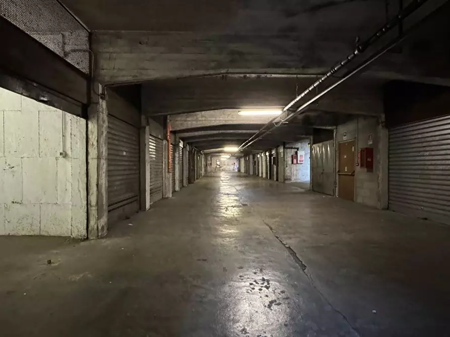 Immagine 11 di Box auto in affitto  in Via Onorato Vigliani 29 a Torino