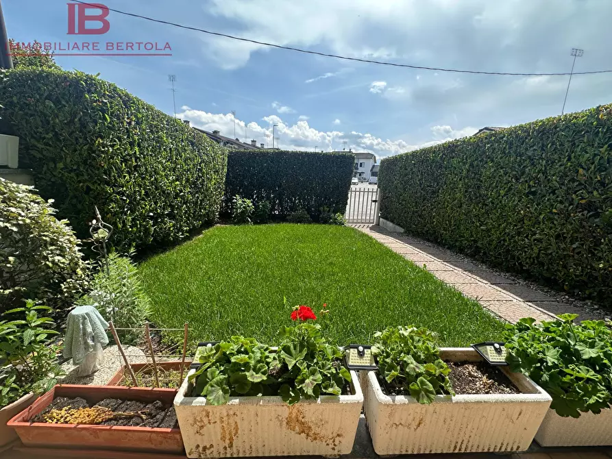 Immagine 46 di Villa in vendita  in VIA PRAZZO 6 a Cuneo