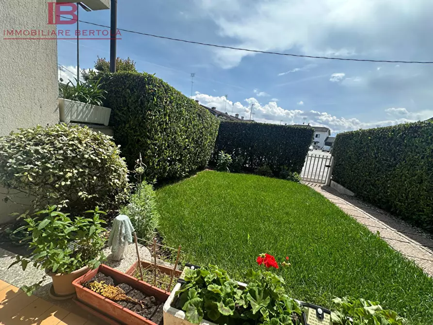 Immagine 44 di Villa in vendita  in VIA PRAZZO 6 a Cuneo