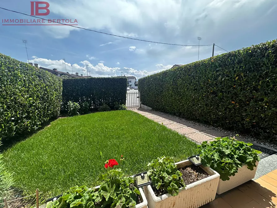 Immagine 45 di Villa in vendita  in VIA PRAZZO 6 a Cuneo