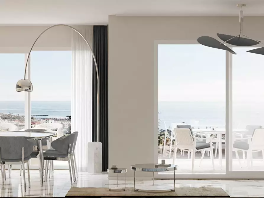 Immagine 5 di Appartamento in vendita  in VIALE CARDUCCI a San Remo