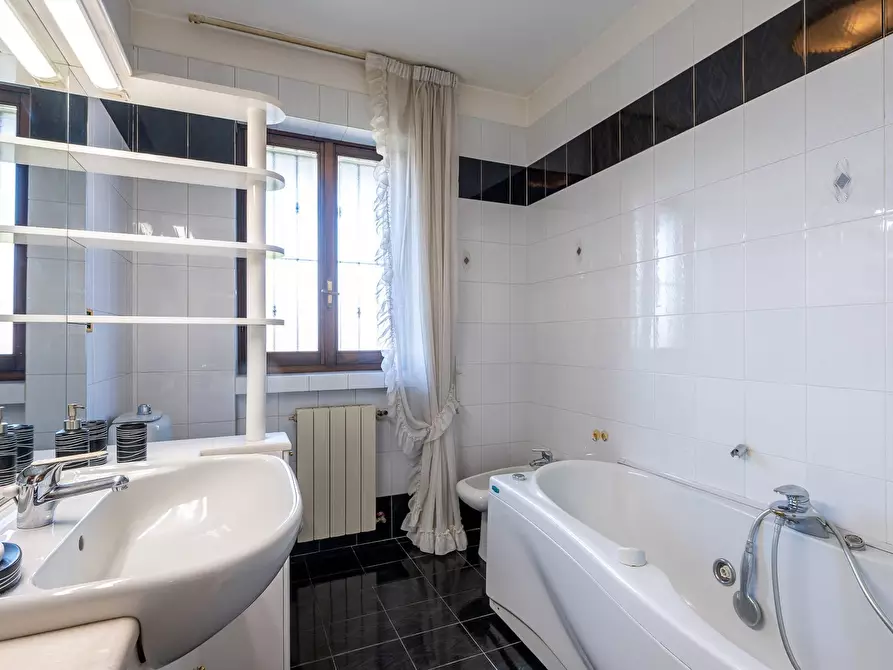 Immagine 33 di Casa semindipendente in vendita  in Via Ignazio Silone 25 a Almese