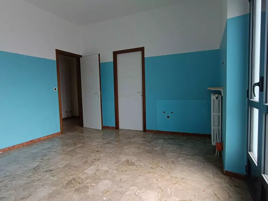 Immagine 5 di Ufficio in vendita  in Via Torino 23 a San Francesco Al Campo