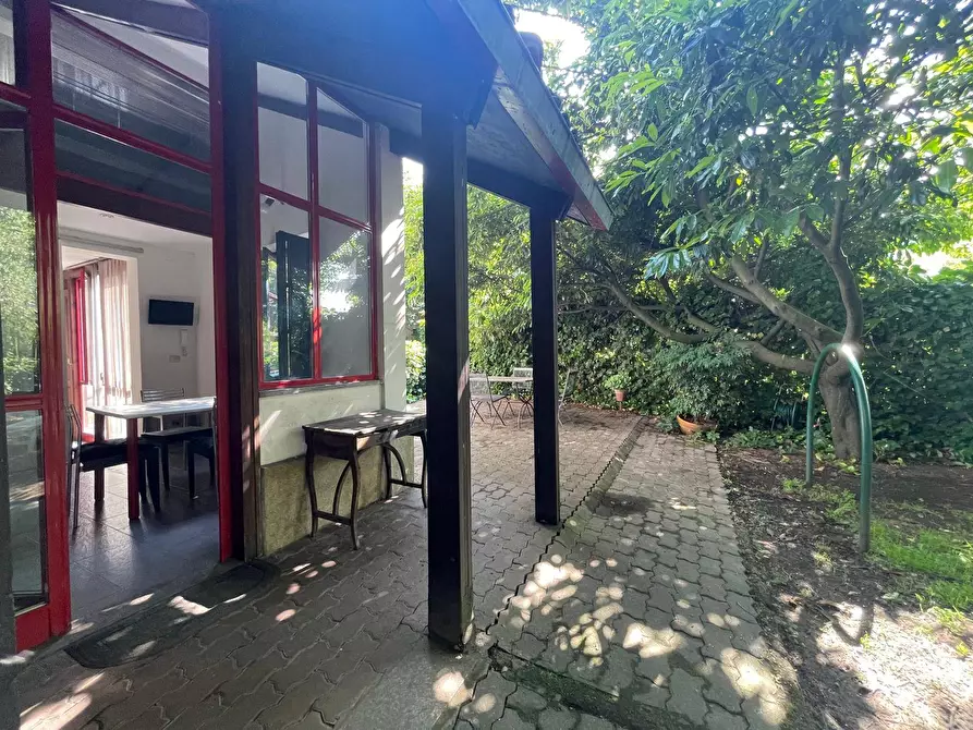 Immagine 3 di Casa semindipendente in vendita  in Strada Di Settimo 139/7 a Torino