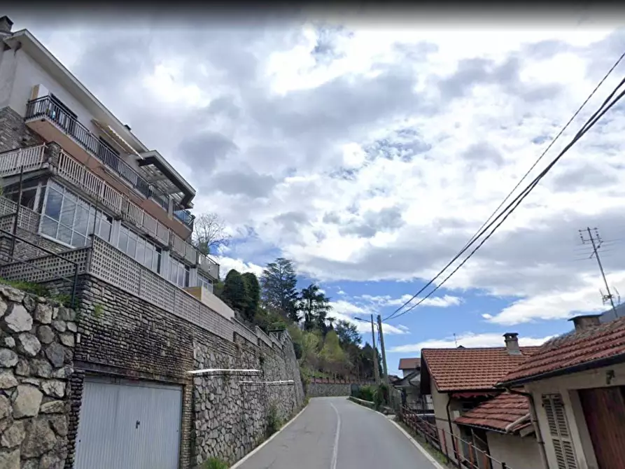 Immagine 2 di Appartamento in vendita  in Regione  Oviglia inferiore 3 a Lanzo Torinese