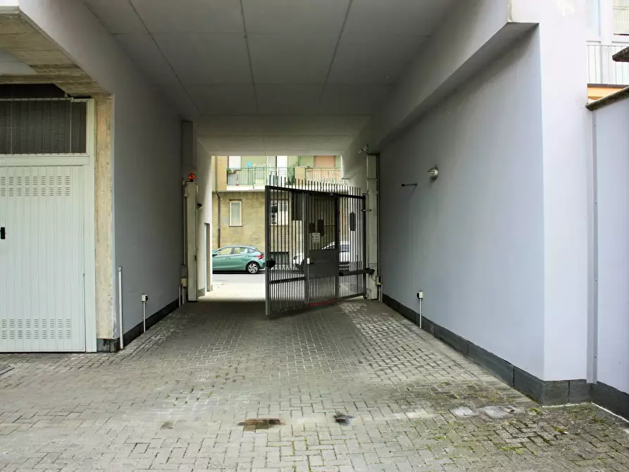 Immagine 4 di Box auto in vendita  in Via Mondrone 5 a Torino