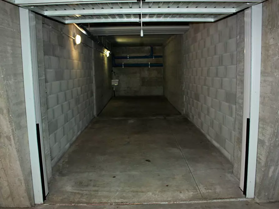 Immagine 6 di Box auto in vendita  in Via Mondrone 5 a Torino