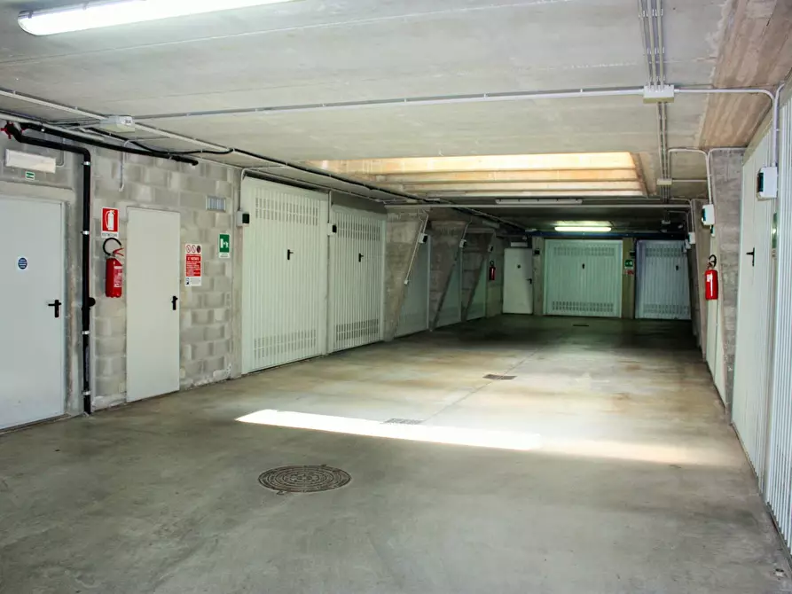 Immagine 18 di Box auto in vendita  in Via Mondrone 5 a Torino