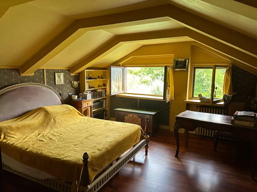 Immagine 10 di Casa semindipendente in vendita  in Regione  Oviglia inferiore 3 a Lanzo Torinese