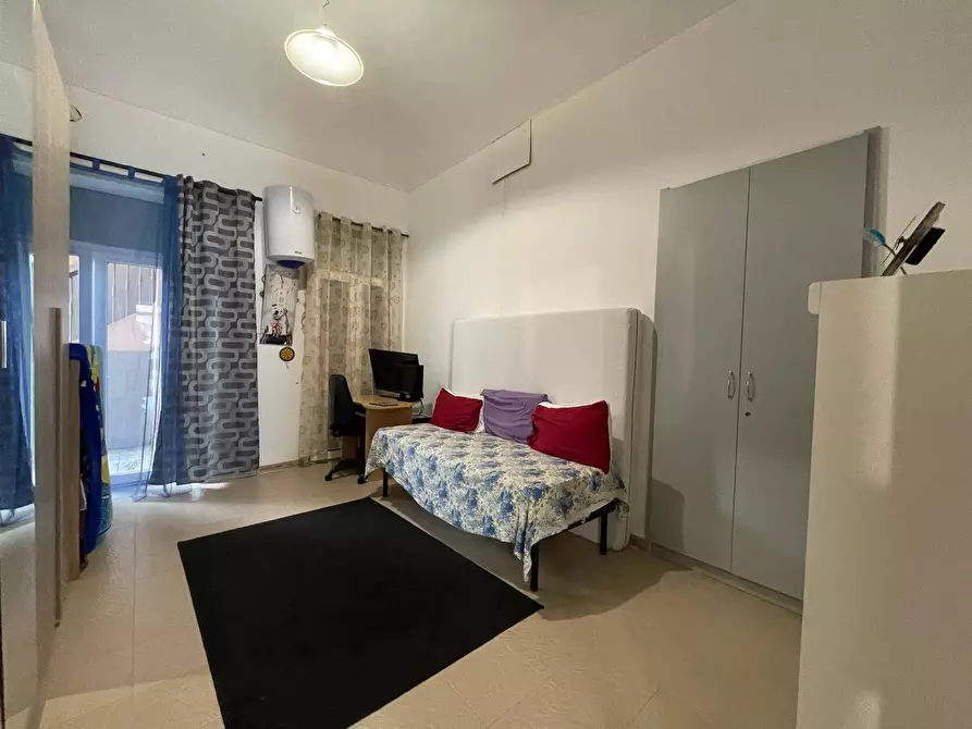 Immagine 8 di Locale commerciale in vendita  in Via Errico Giachino 71/C a Torino