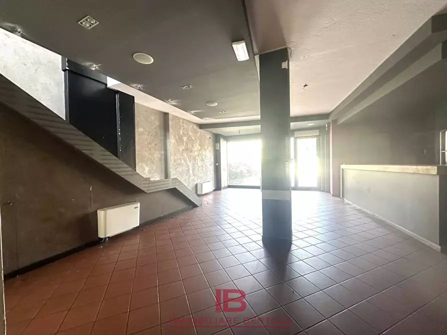 Immagine 6 di Locale commerciale in affitto  in via marmora 16 a Cuneo