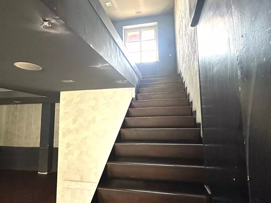 Immagine 10 di Locale commerciale in affitto  in via marmora 16 a Cuneo