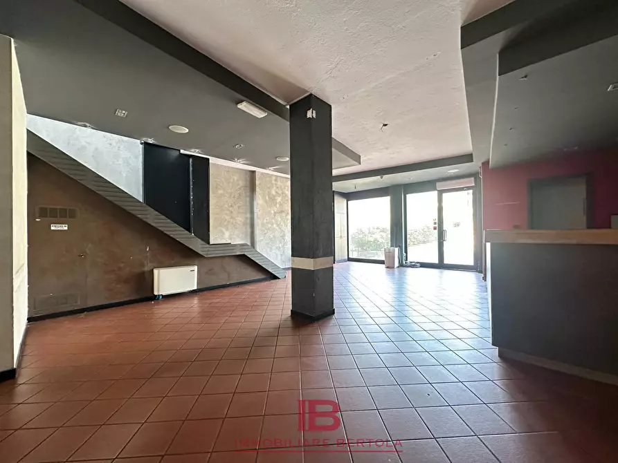 Immagine 4 di Locale commerciale in affitto  in via marmora 16 a Cuneo