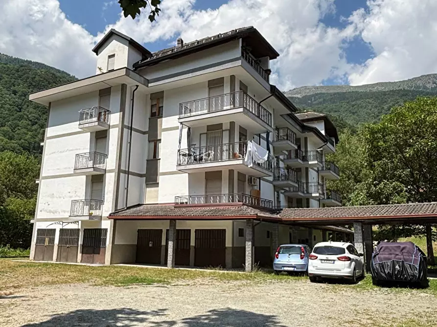 Immagine 8 di Appartamento in vendita  in SP33 10 a Ala Di Stura