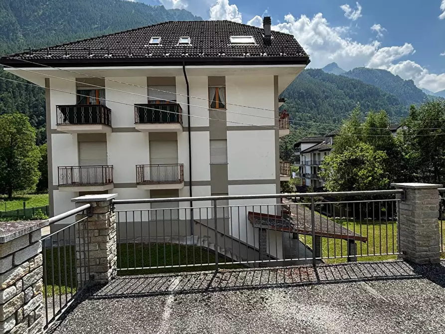 Immagine 9 di Appartamento in vendita  in SP33 10 a Ala Di Stura