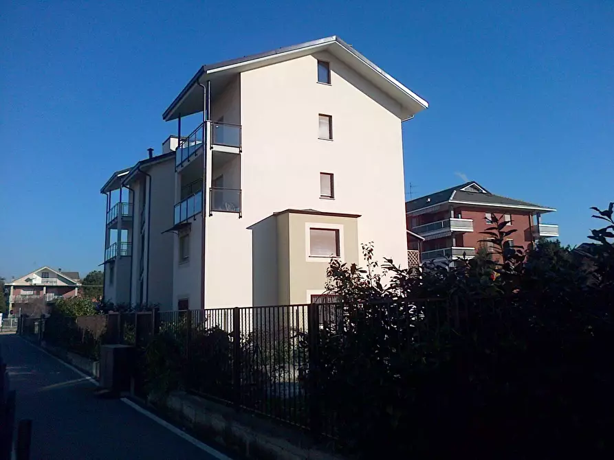 Immagine 2 di Box auto in vendita  in via Bianca Gerardi 1 a Borgaro Torinese