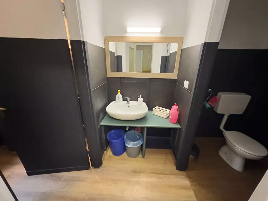 Immagine 12 di Ufficio in affitto  in Via San Pio V 30 bis a Torino