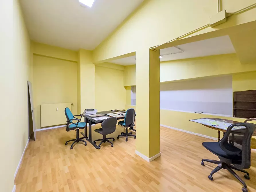 Immagine 8 di Ufficio in vendita  in Via San Pio V 30 bis a Torino