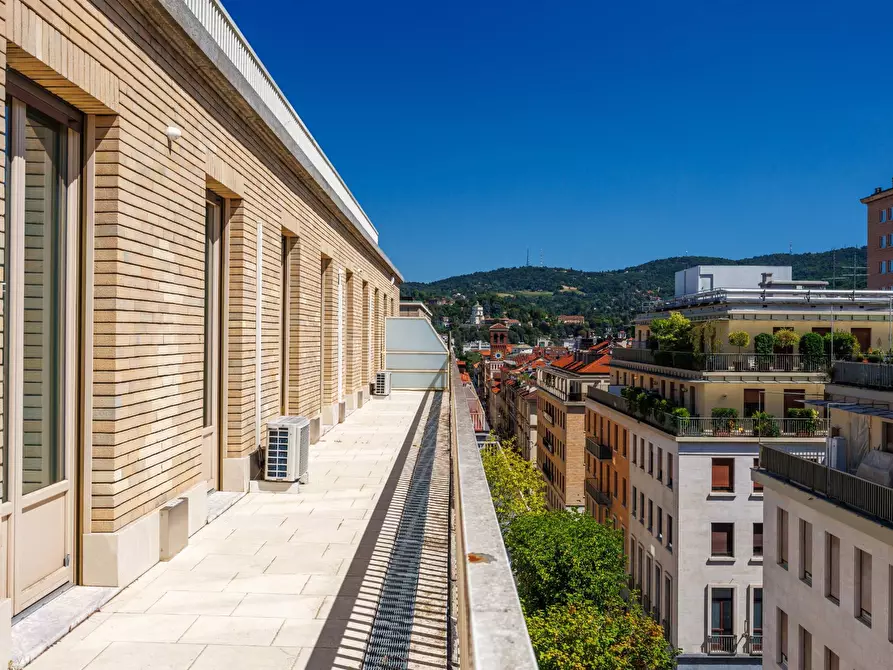 Immagine 4 di Attico in affitto  in Via Dell' Arcivescovado 2 a Torino