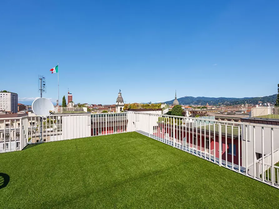 Immagine 40 di Attico in affitto  in Via Dell' Arcivescovado 2 a Torino