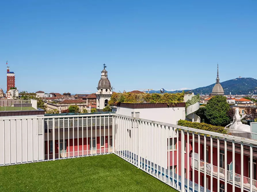 Immagine 41 di Attico in affitto  in Via Dell' Arcivescovado 2 a Torino