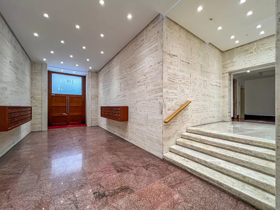 Immagine 47 di Attico in affitto  in Via Dell' Arcivescovado 2 a Torino