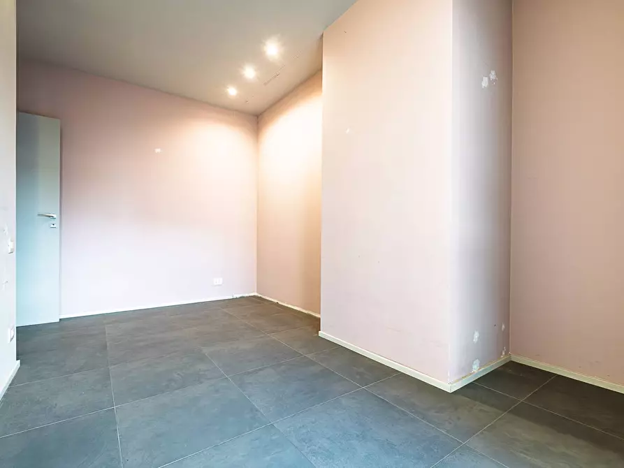 Immagine 31 di Appartamento in vendita  in Via Antonio Canova 47 a Torino