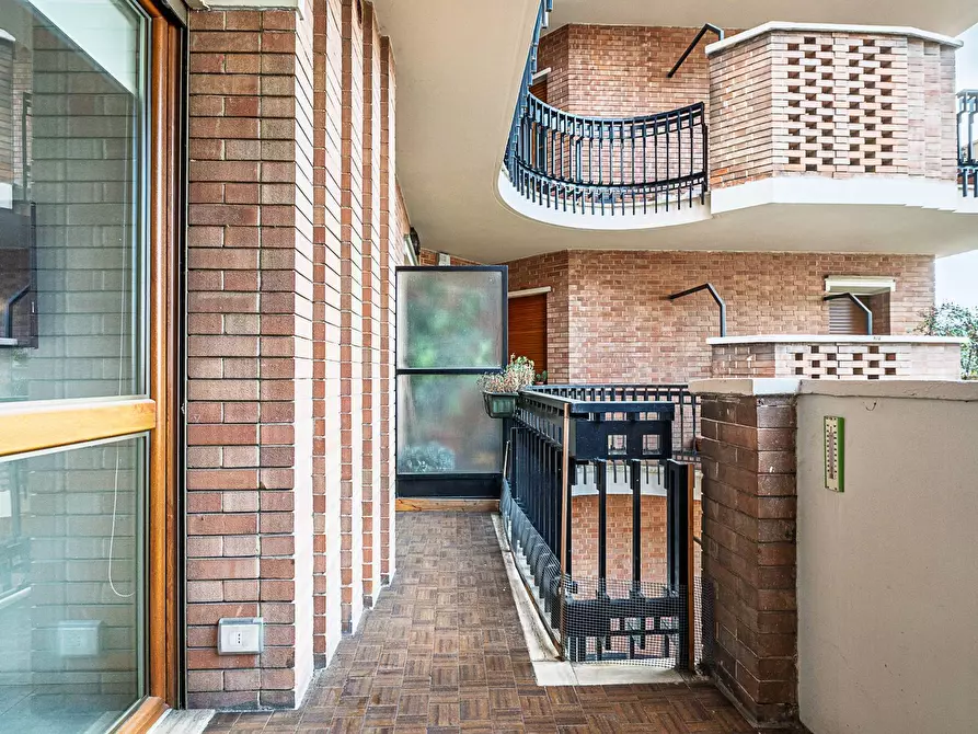 Immagine 35 di Appartamento in vendita  in Via Antonio Canova 47 a Torino