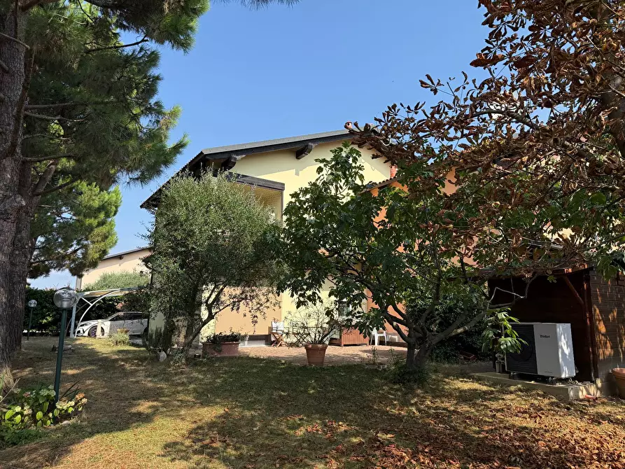 Immagine 5 di Villa in vendita  in Via Domenico Vallero 8 a San Maurizio Canavese