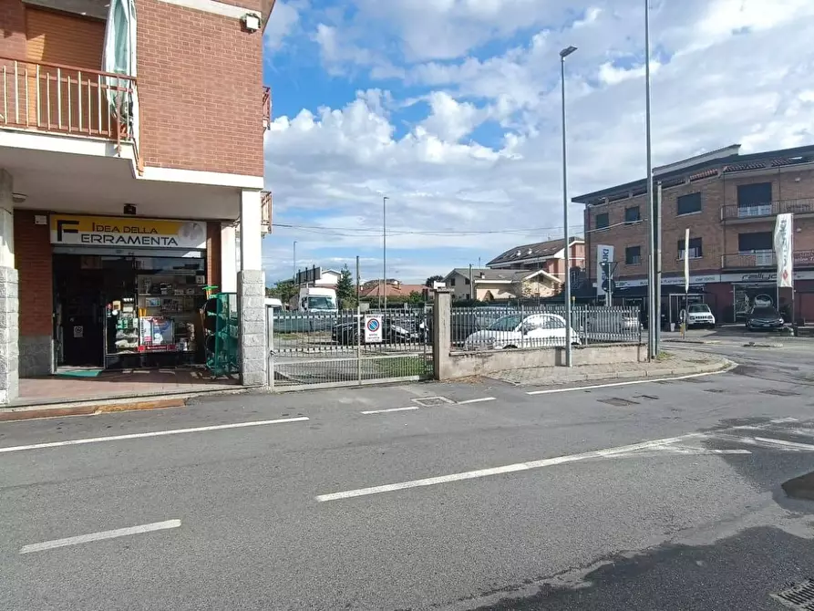 Immagine 21 di Ufficio in vendita  in Via dei Ciliegi 6 a Borgaro Torinese