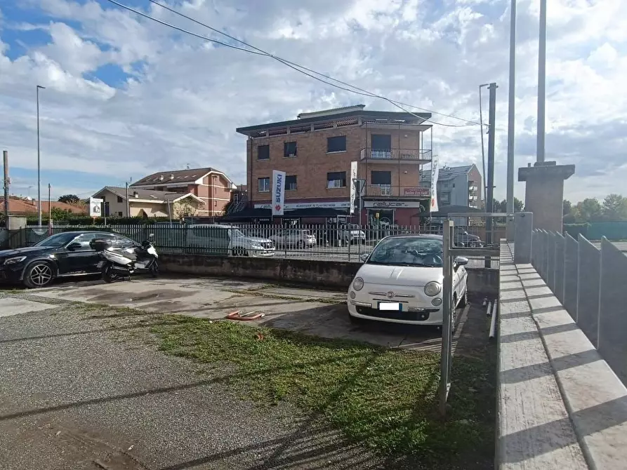 Immagine 23 di Ufficio in vendita  in Via dei Ciliegi 6 a Borgaro Torinese