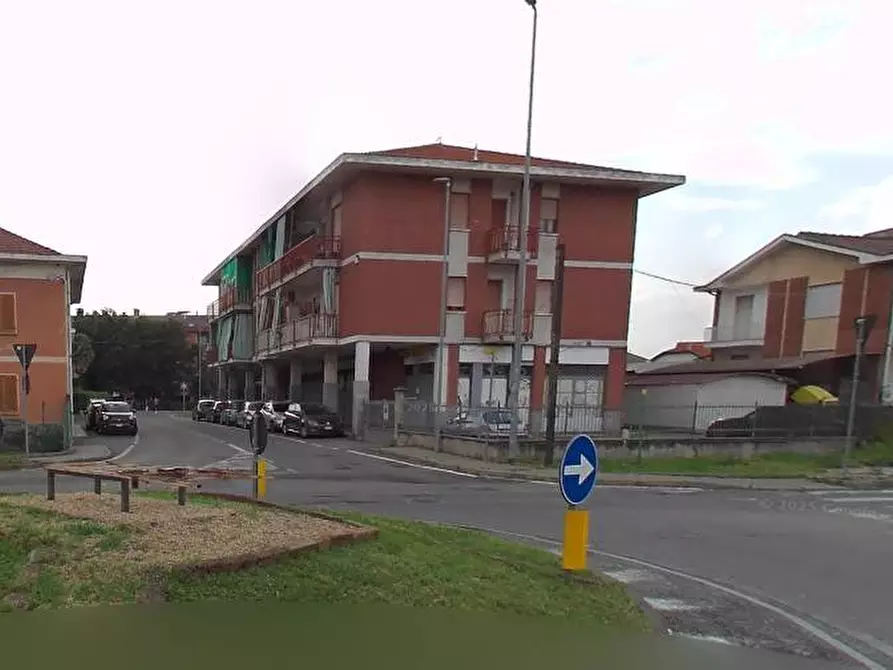 Immagine 2 di Box auto in vendita  in via dei cilgliegi 2 a Borgaro Torinese