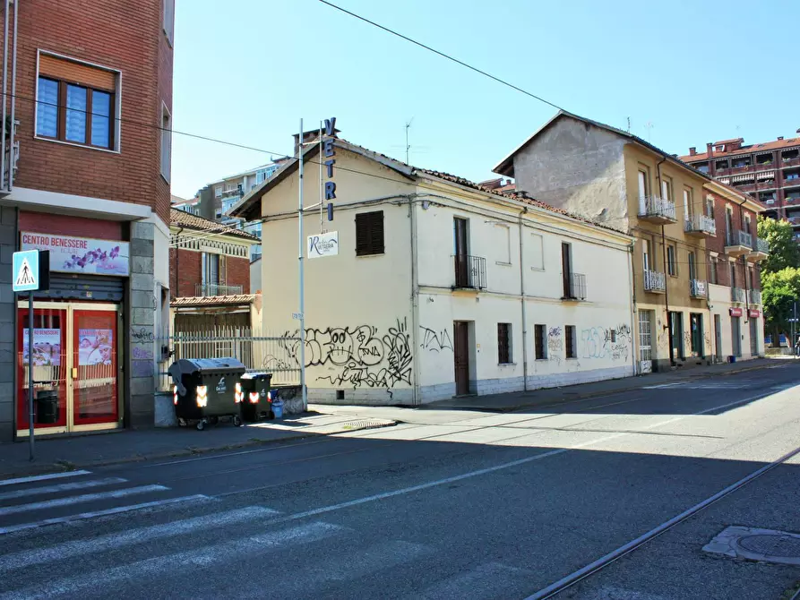 Immagine 4 di Casa indipendente in vendita  in Via Passo Buole 75 a Torino