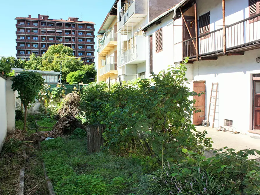 Immagine 9 di Casa indipendente in vendita  in Via Passo Buole 75 a Torino