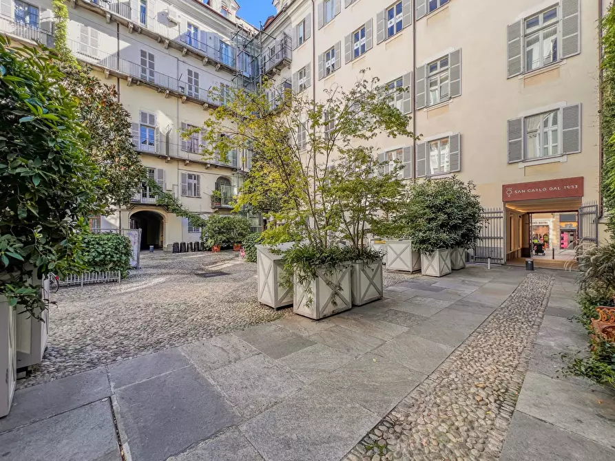 Immagine 21 di Appartamento in affitto  in Via Maria Vittoria a Torino