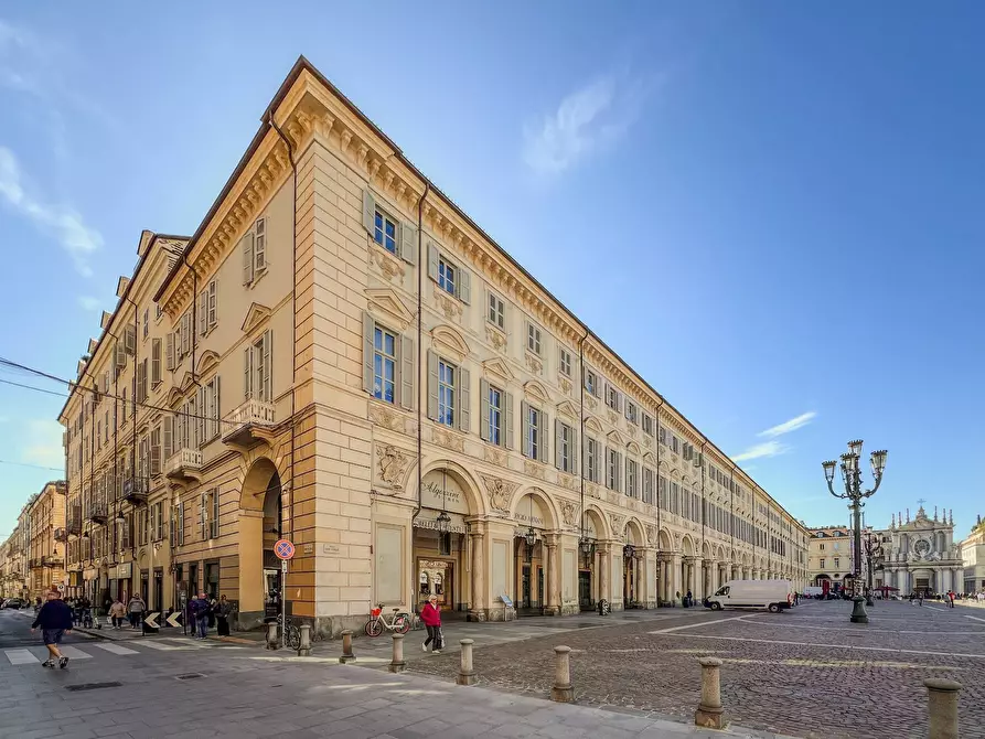 Immagine 22 di Appartamento in affitto  in Via Maria Vittoria a Torino