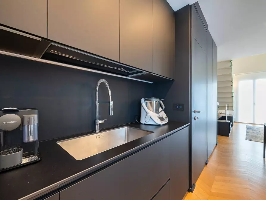 Immagine 10 di Attico in vendita  in Corso Susa 11 a Rivoli