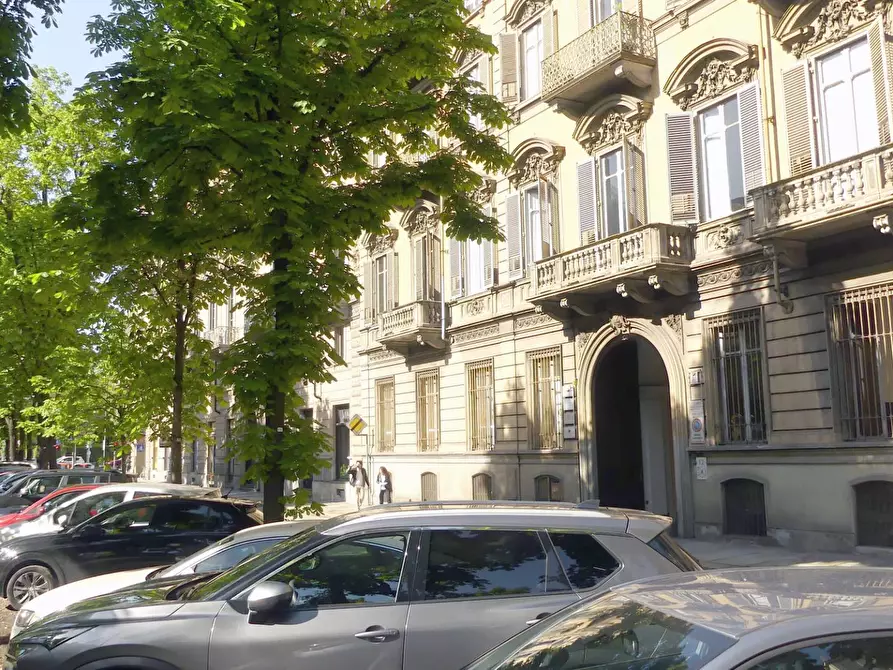 Immagine 1 di Ufficio in affitto  in Corso Re Umberto 12 a Torino